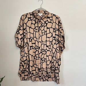 Umgee Tan and Black Geometric Print Top